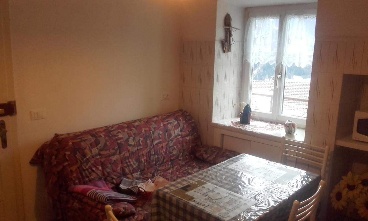 B&B Signora Elvira Capriana Екстер'єр фото